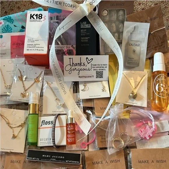 NWOT Dior Rouge Lipstick - Bold Red never used. - Picture 12 of 13